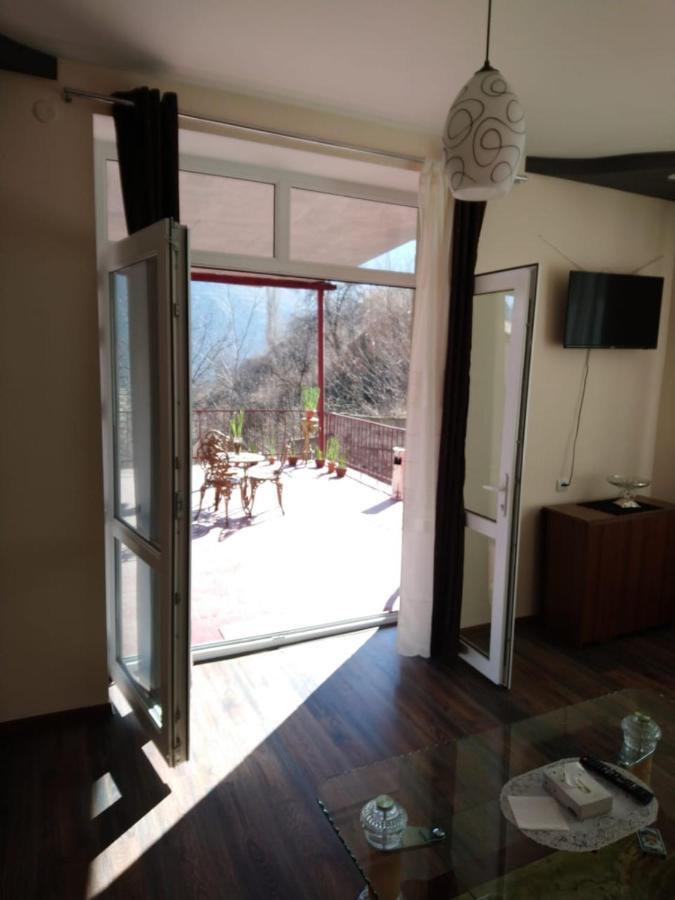 Guest House In Alaverdi Exteriér fotografie